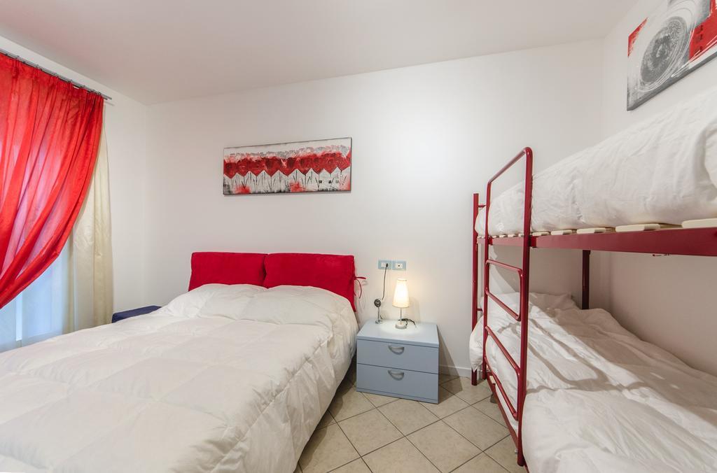 Residence Elisa Piano Terra Con Giardino E Posto Spiaggia Incluso Caorle Rom bilde