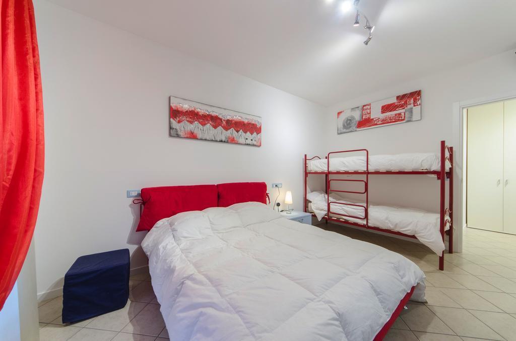 Residence Elisa Piano Terra Con Giardino E Posto Spiaggia Incluso Caorle Rom bilde